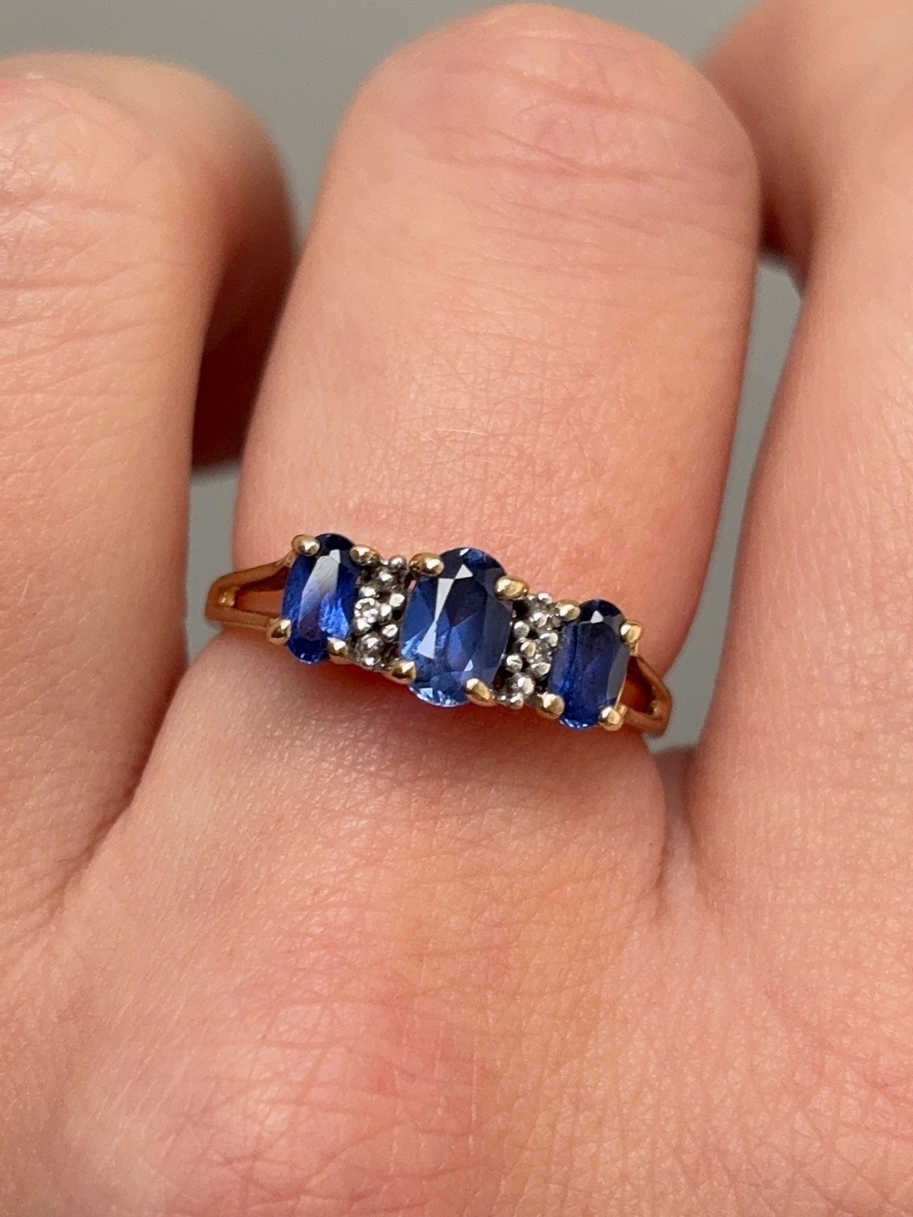 10K Yellow Gold Three Stone Blue Sapphire Gemstone Diamond Ring